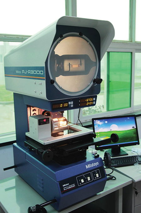 Video Comparator for Halogen Lamp Test